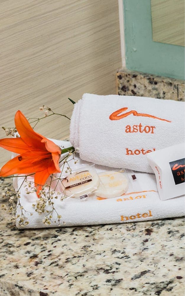 Hotel Astor — 18