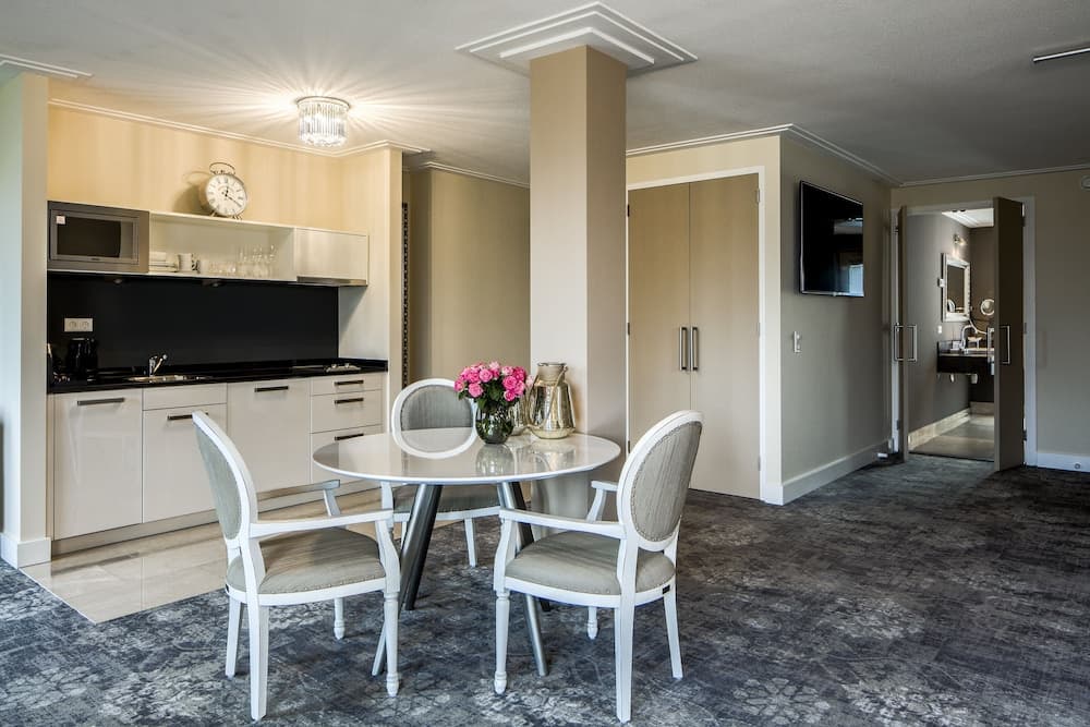 Luxury Suites Amsterdam — 14