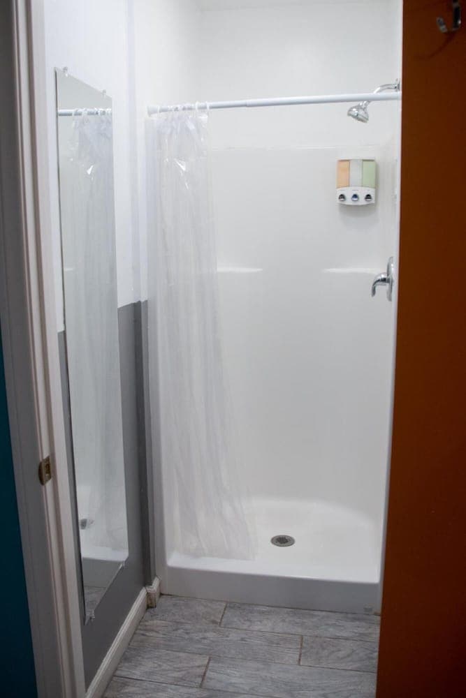 Melrose Hostel — 5