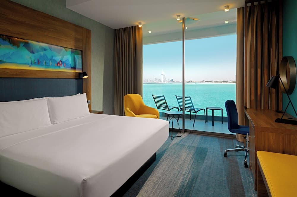 Aloft Palm Jumeirah — 12