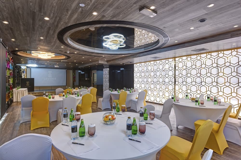 Gevora Hotel — 4
