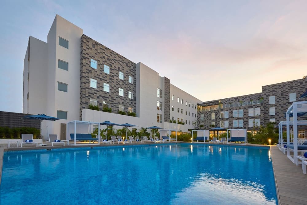 City Express Suites by Marriott Cancún Aeropuerto Riviera — 1