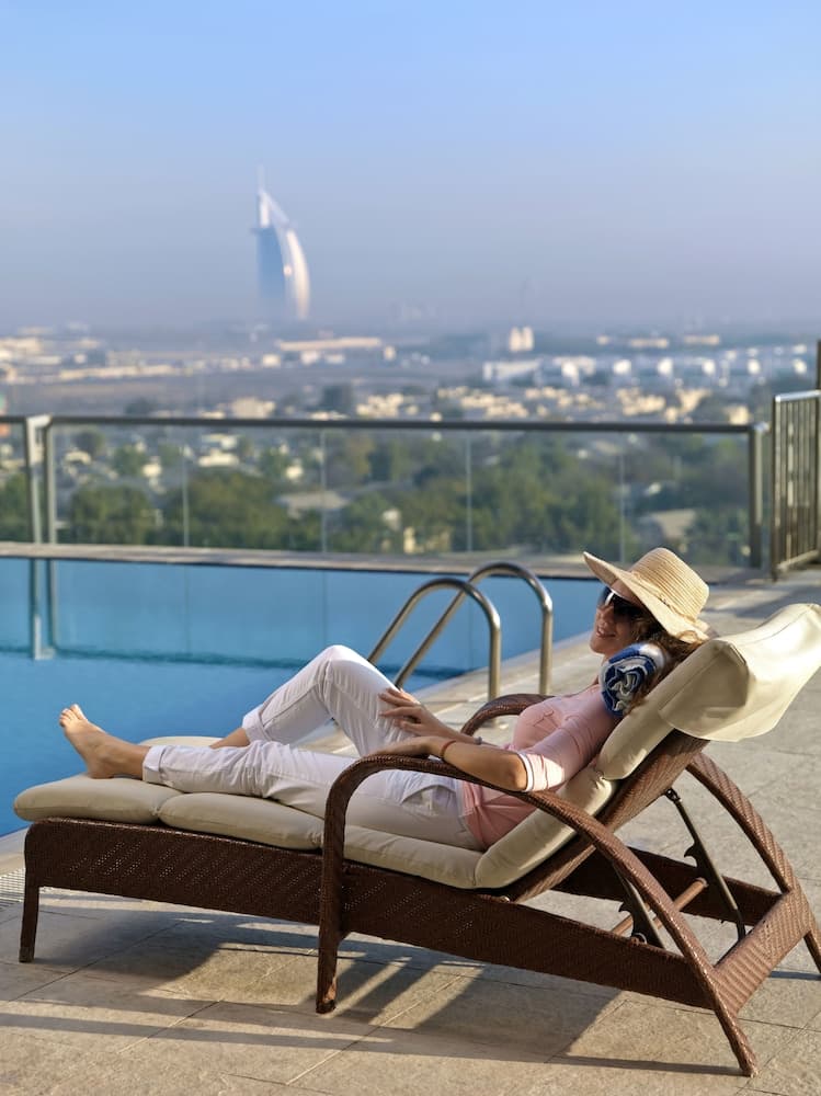 Two Seasons Hotel & Apartments — 27