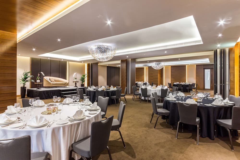 Radisson Blu Hotel Dubai Waterfront — 18