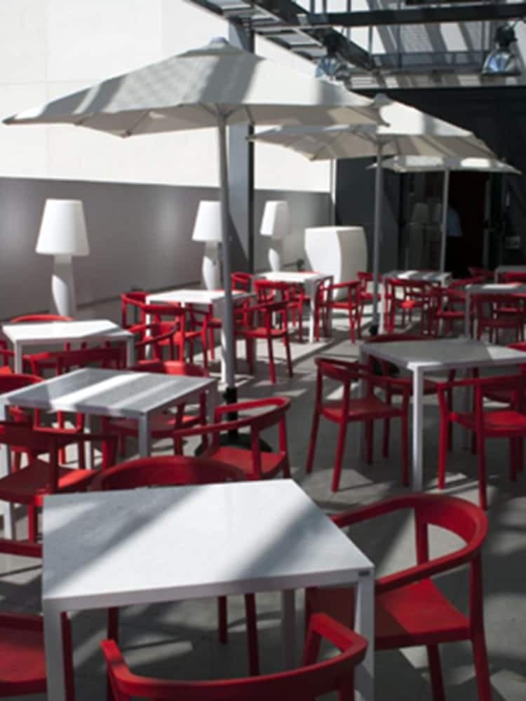 Travelodge Barcelona Poblenou — 6