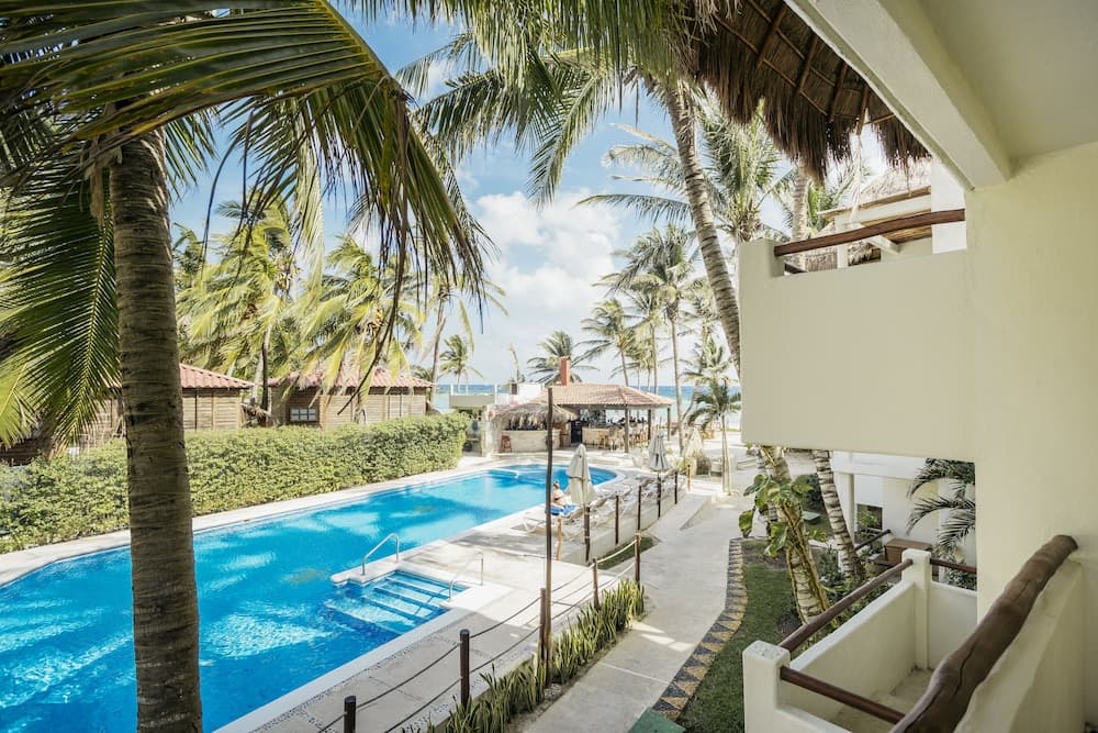 Petit Lafitte Hotel — 19