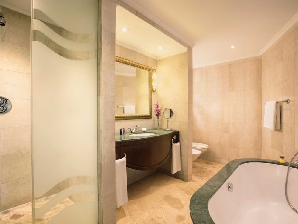 JA Beach Hotel, Dubai — 21