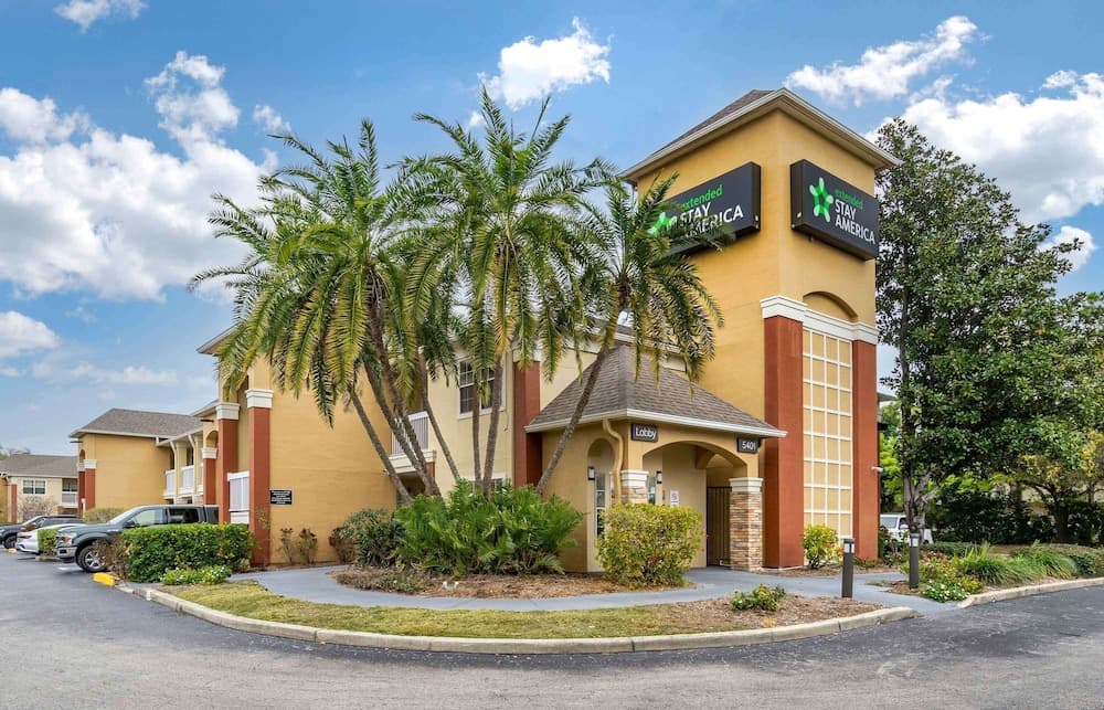 Extended Stay America Select Suites Tampa North Aeroporto — 1