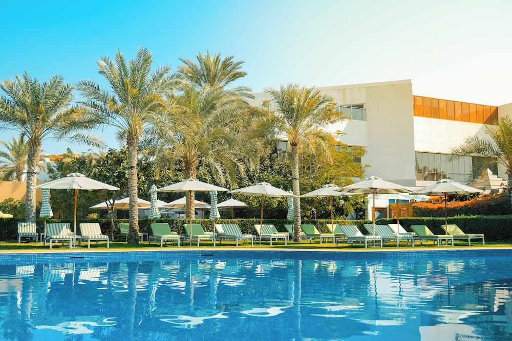 Dubai Marine Beach Resort & Spa — 8