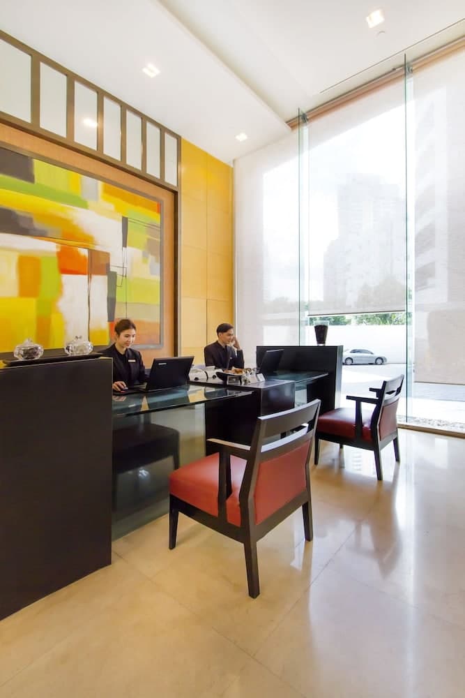 Urbana Langsuan Hotel — 3