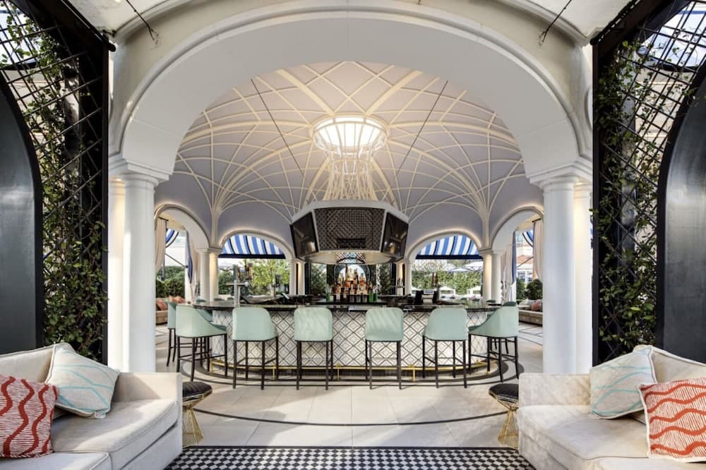 The Venetian Prestige Club Lounge — 16