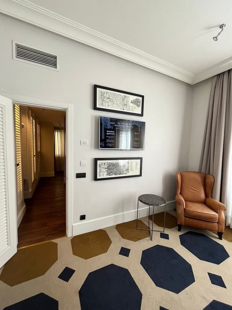 Only YOU Boutique Hotel — 5
