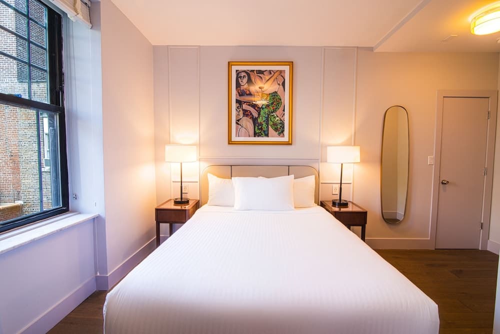 Hotel Belleclaire — 11