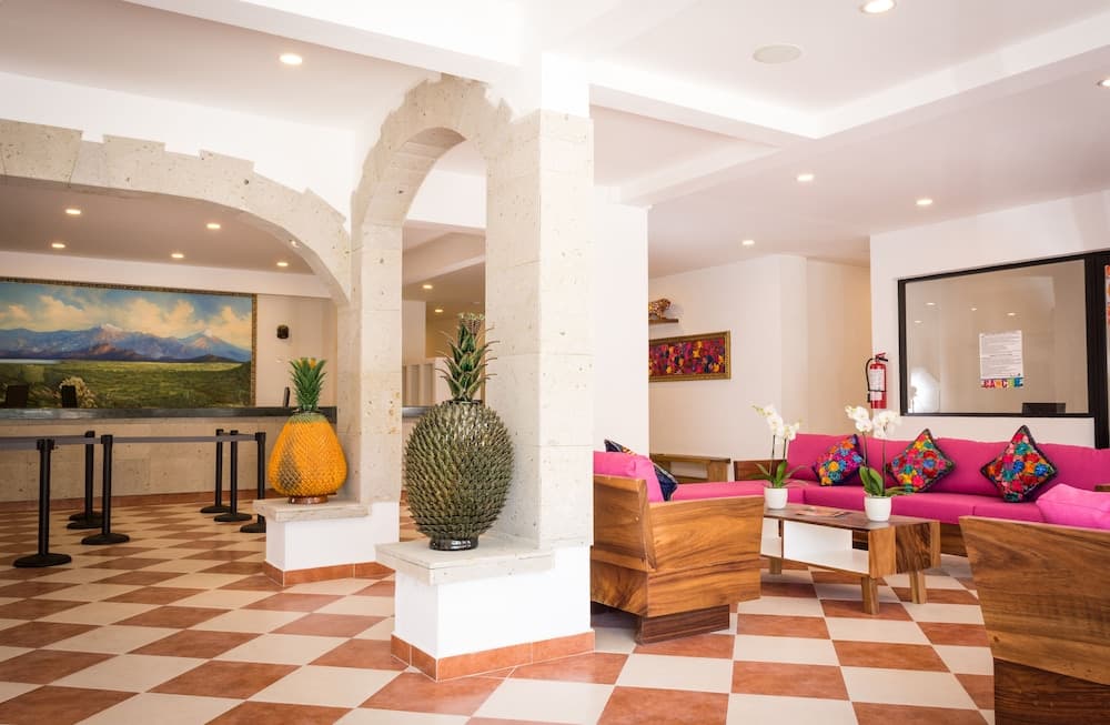 Nomads Party Hotel & Hostal — 3