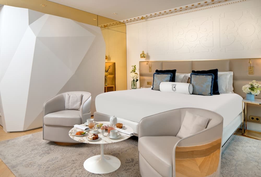 Hôtel Bowmann — 1