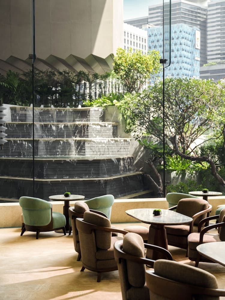 Dusit Thani Bangkok — 25