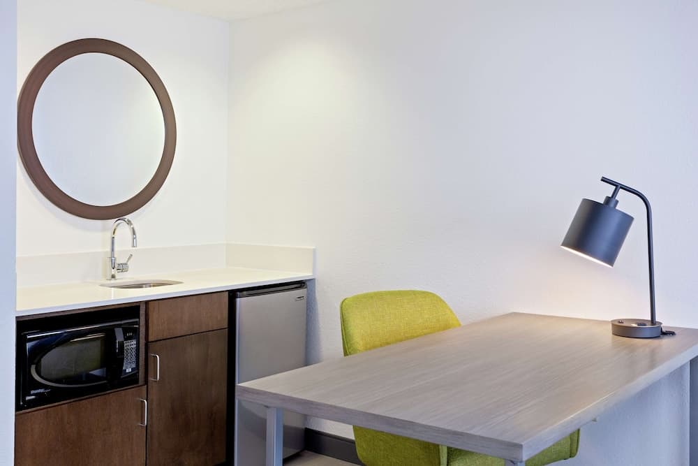 Hampton Inn & Suites Orlando Intl Dr N — 9