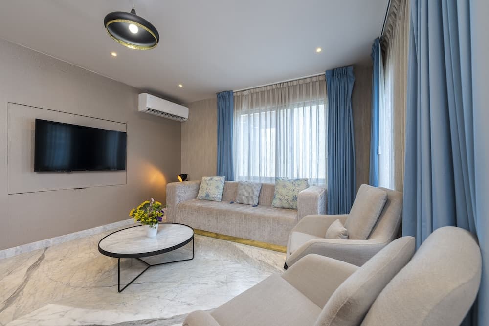 Elefant by Naya Homes — 18
