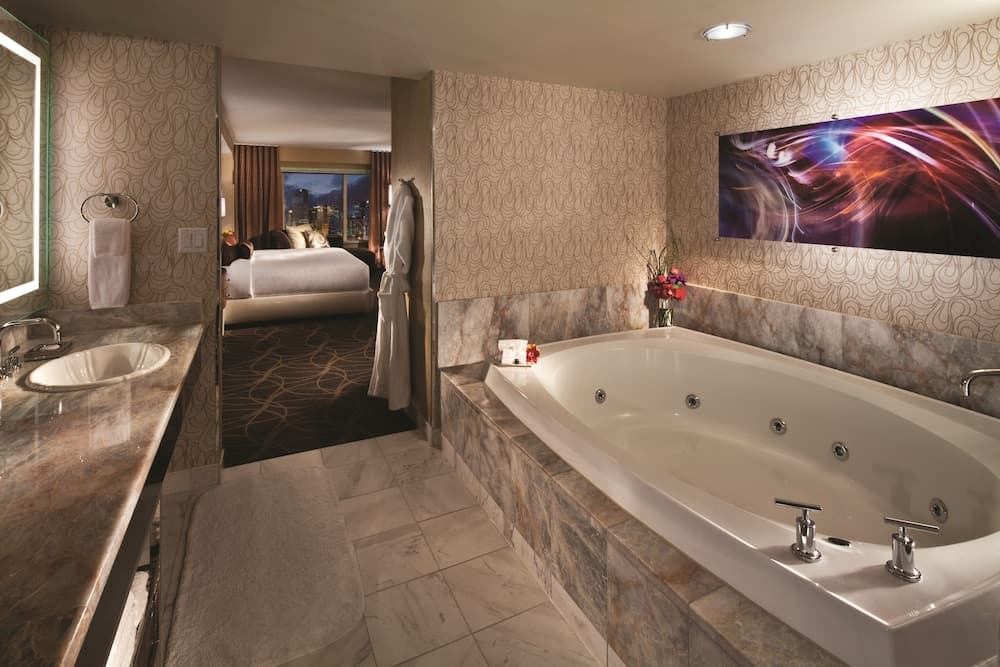MGM Grand Hotel & Casino — 18