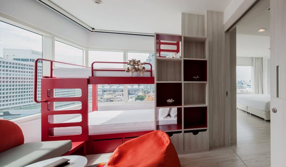 Centara Watergate Pavilion Hotel Bangkok — 16