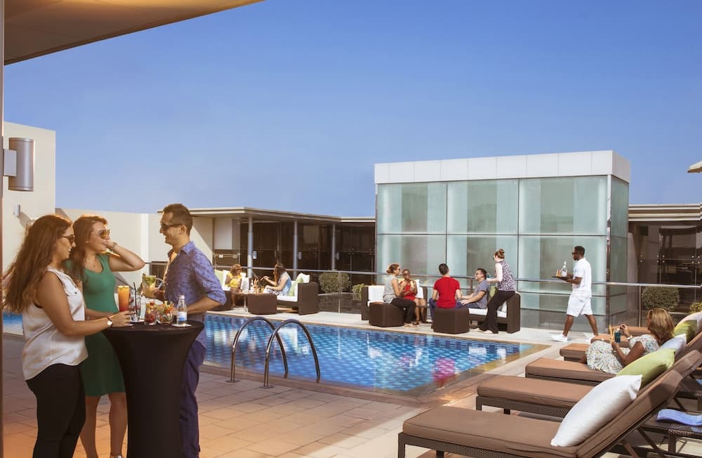 Centro Barsha — 23