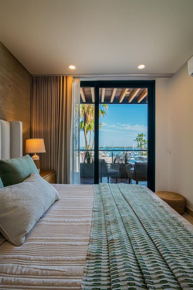 Esperanza, Auberge Collection — 29
