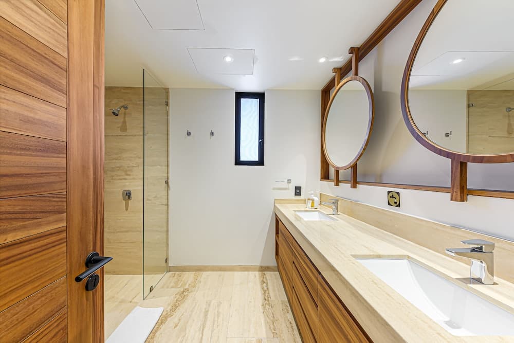 Marella Cabo — 13