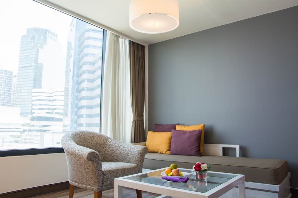 Bangkok Hotel Lotus Sukhumvit 33 — 24