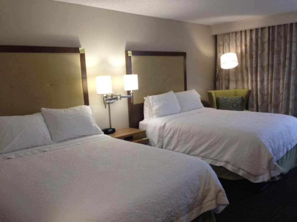 Hampton Inn Tampa/Rocky Point-Airport — 10