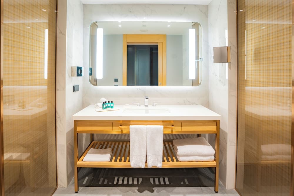 Sofitel Istanbul Taksim — 13
