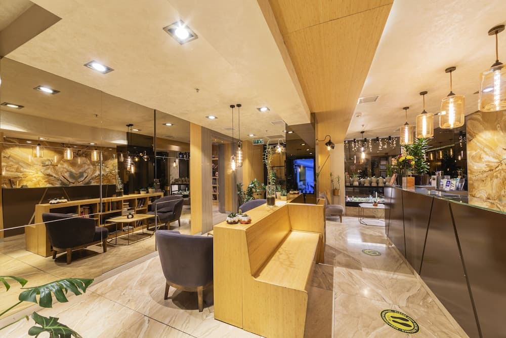 Ayramin Deluxe Hotel — 13