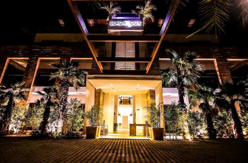 Beach Rock Condominio Boutique — 1