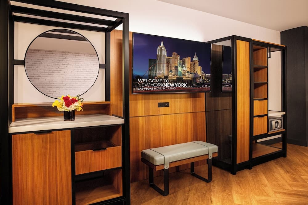 New York-New York Hotel & Kasino — 10