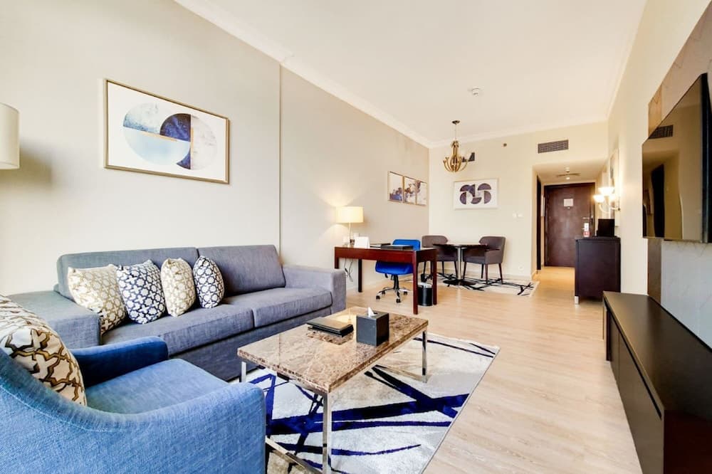 Two Seasons Hotel & Apartments — 5