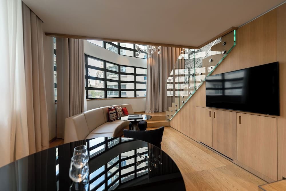 Le Cinq Codet — 15