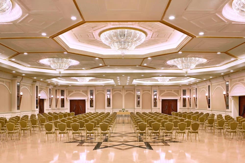 Al Habtoor Grand Resort, Autograph Collection® — 18
