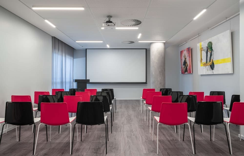 Radisson RED V&A Waterfront, Cape Town hotel, Silo 6, South Arm Road, V&A Waterfront, Cape Town, Western Cape, 8001, South Africa — photo 71