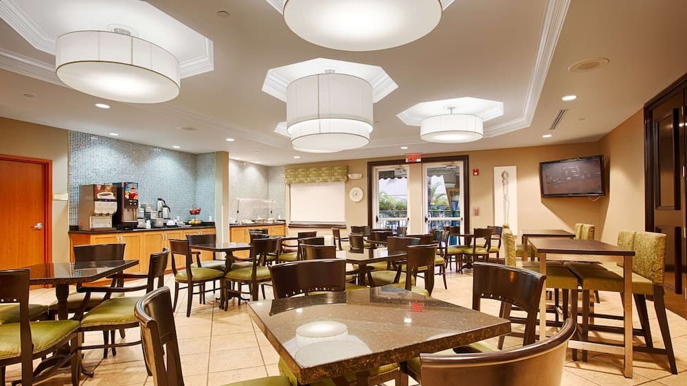 Best Western Plus Miami-Doral/Centro Commerciale Dolphin — 11