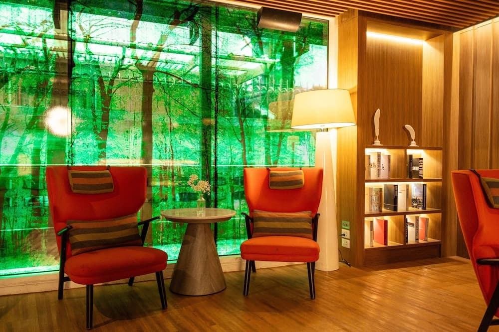 PARK PLAZA BANGKOK SOI 18 — 14