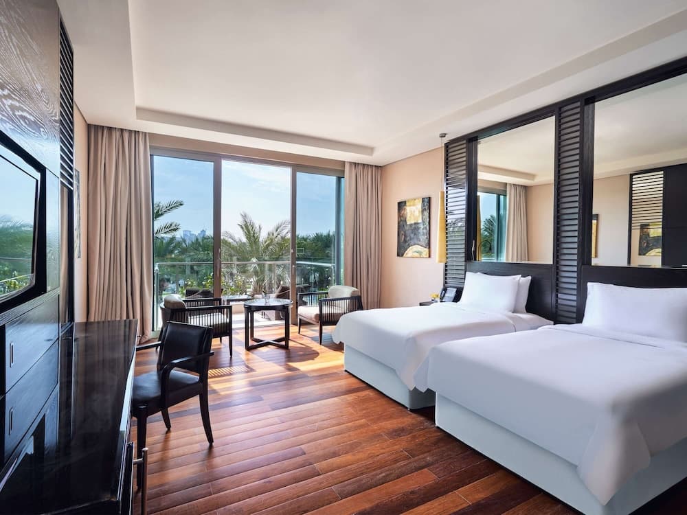 Rixos The Palm Hotel & Suites — 16
