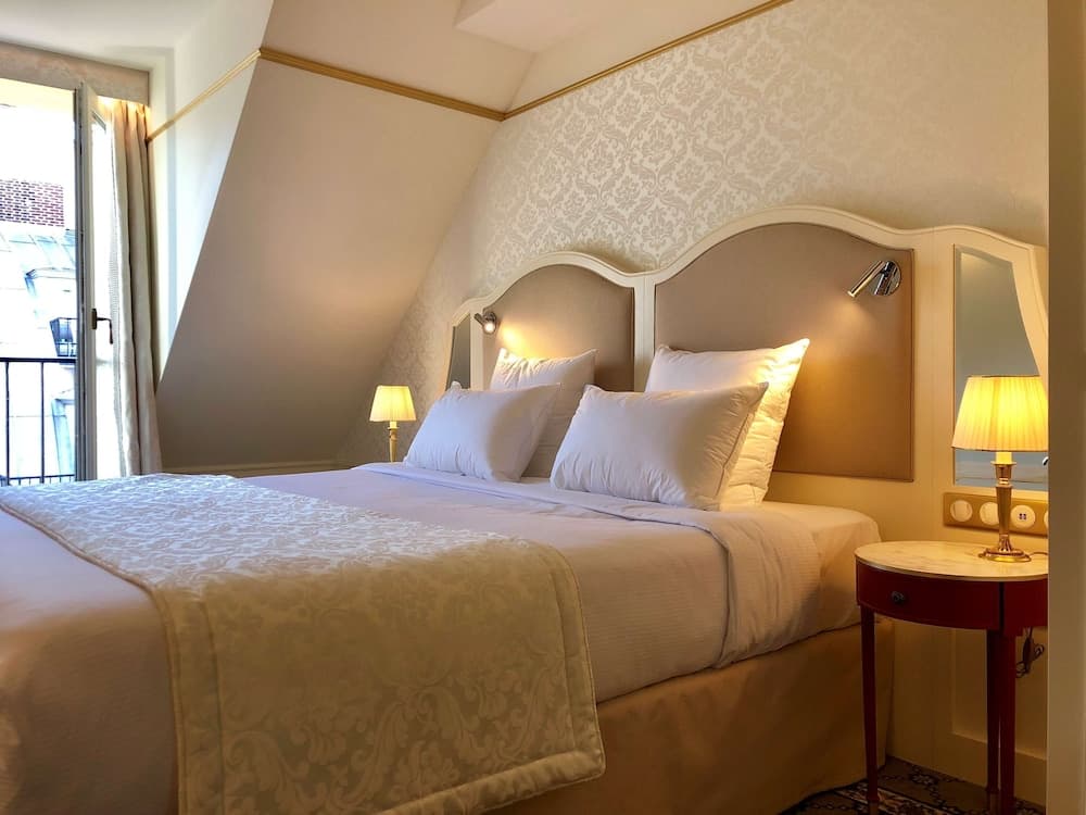 Hotel Mayfair — 11