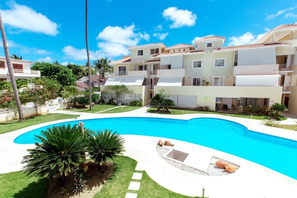 Las Terrazas VIP Pool Beach Club & Spa — 2