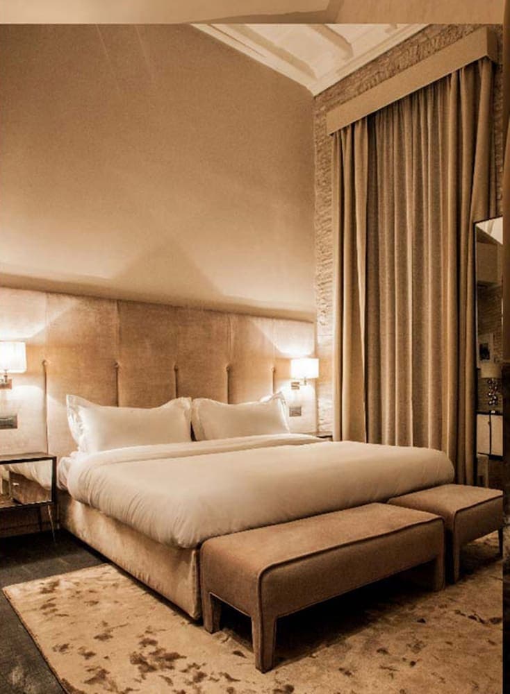 DOM Hotel — 15
