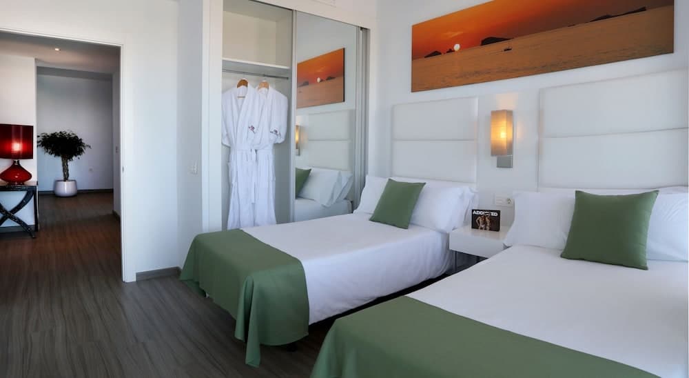 AxelBeach Ibiza Spa & Beach Club - Sólo Adultos — 8