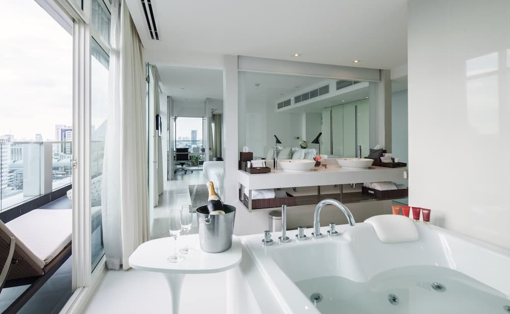 Centara Watergate Pavilion Hotel Bangkok — 12
