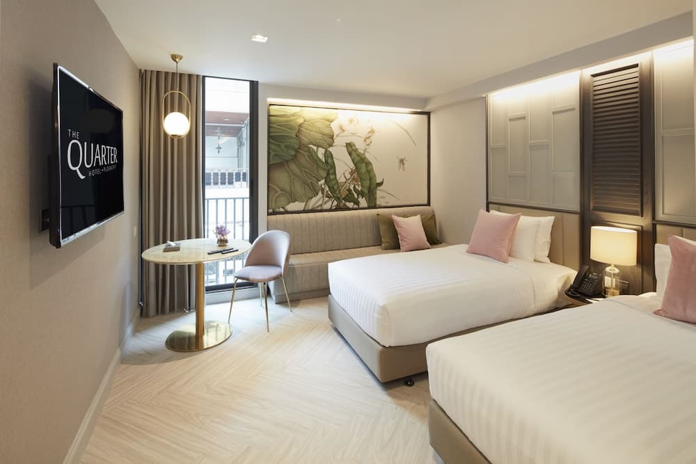 The Quarter Ploenchit by UHG — 22