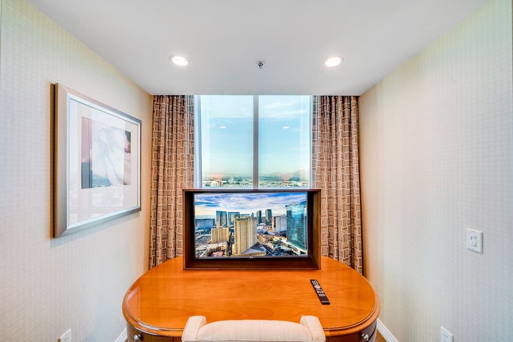 Jet Luxury Resorts @ The Signature Condo Hotel — 7