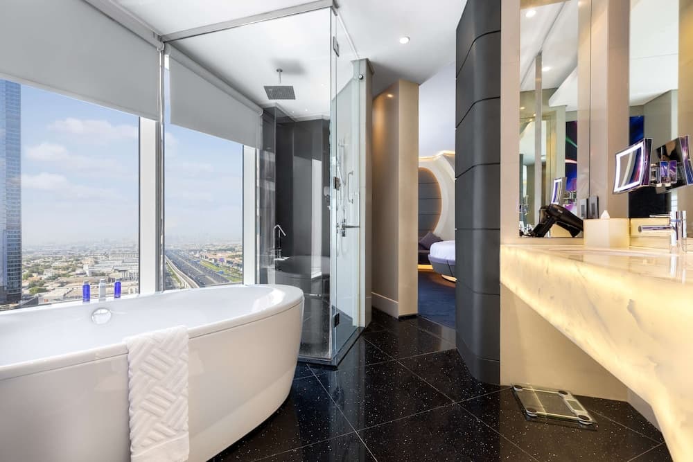 V Hotel Dubai, Curio Collection by Hilton — 26