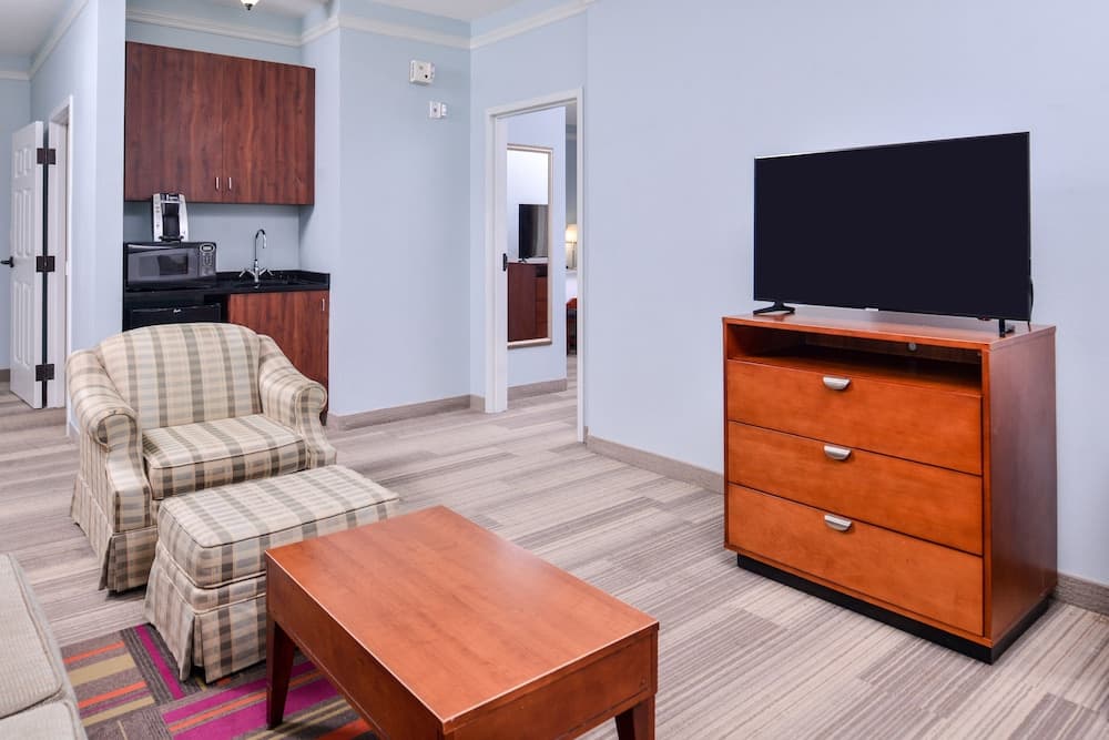 Holiday Inn Express Tampa N I-75 - Área universitaria, un hotel IHG — 10
