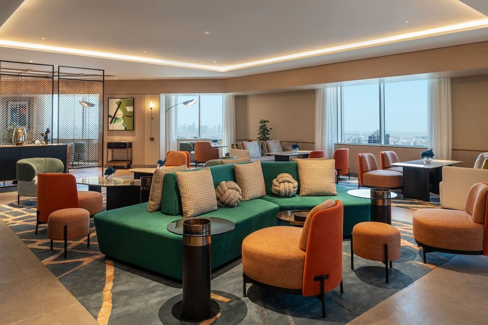 Sheraton Mall of the Emirates Hotel, Dubai — 14